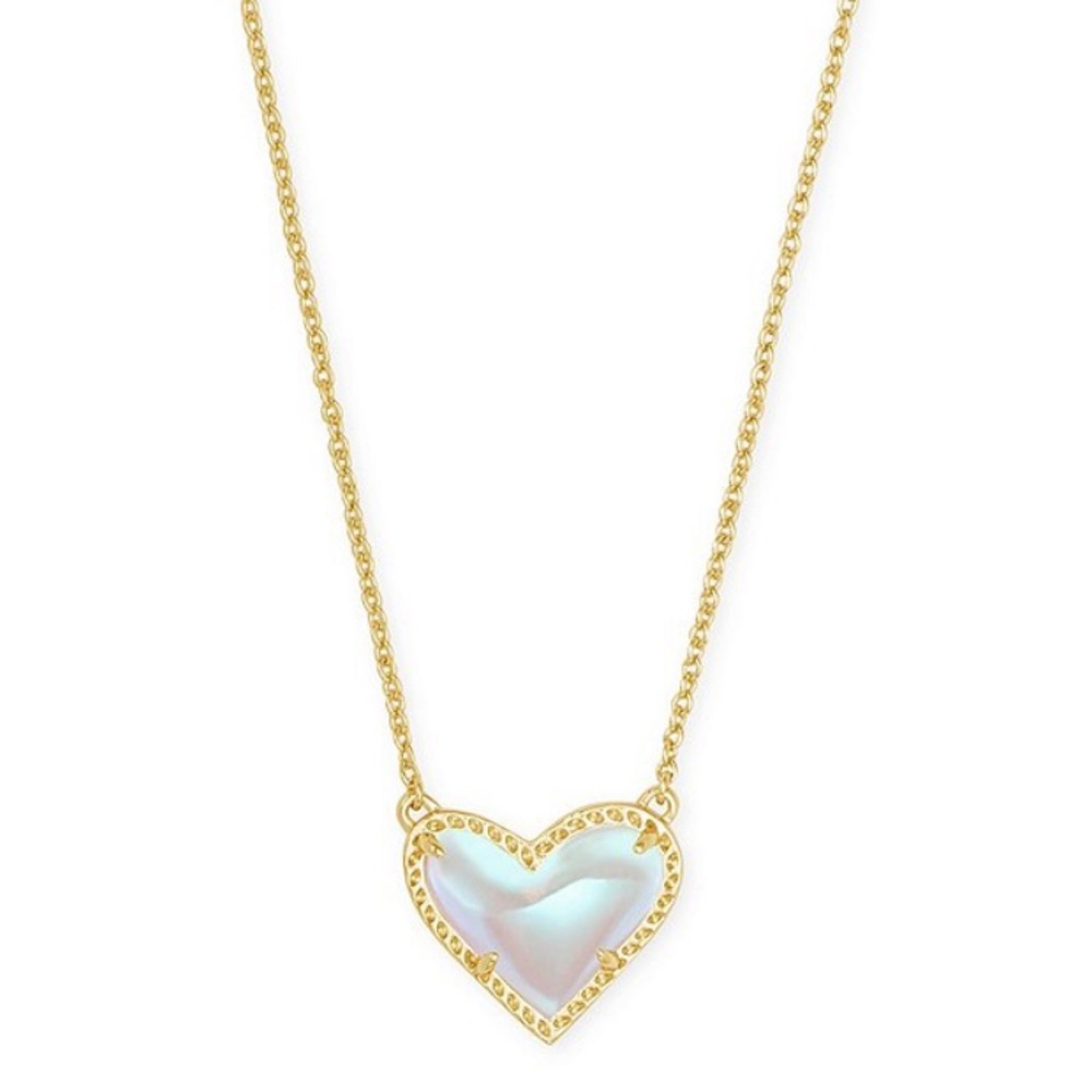 Kendra Scott Ari short necklace